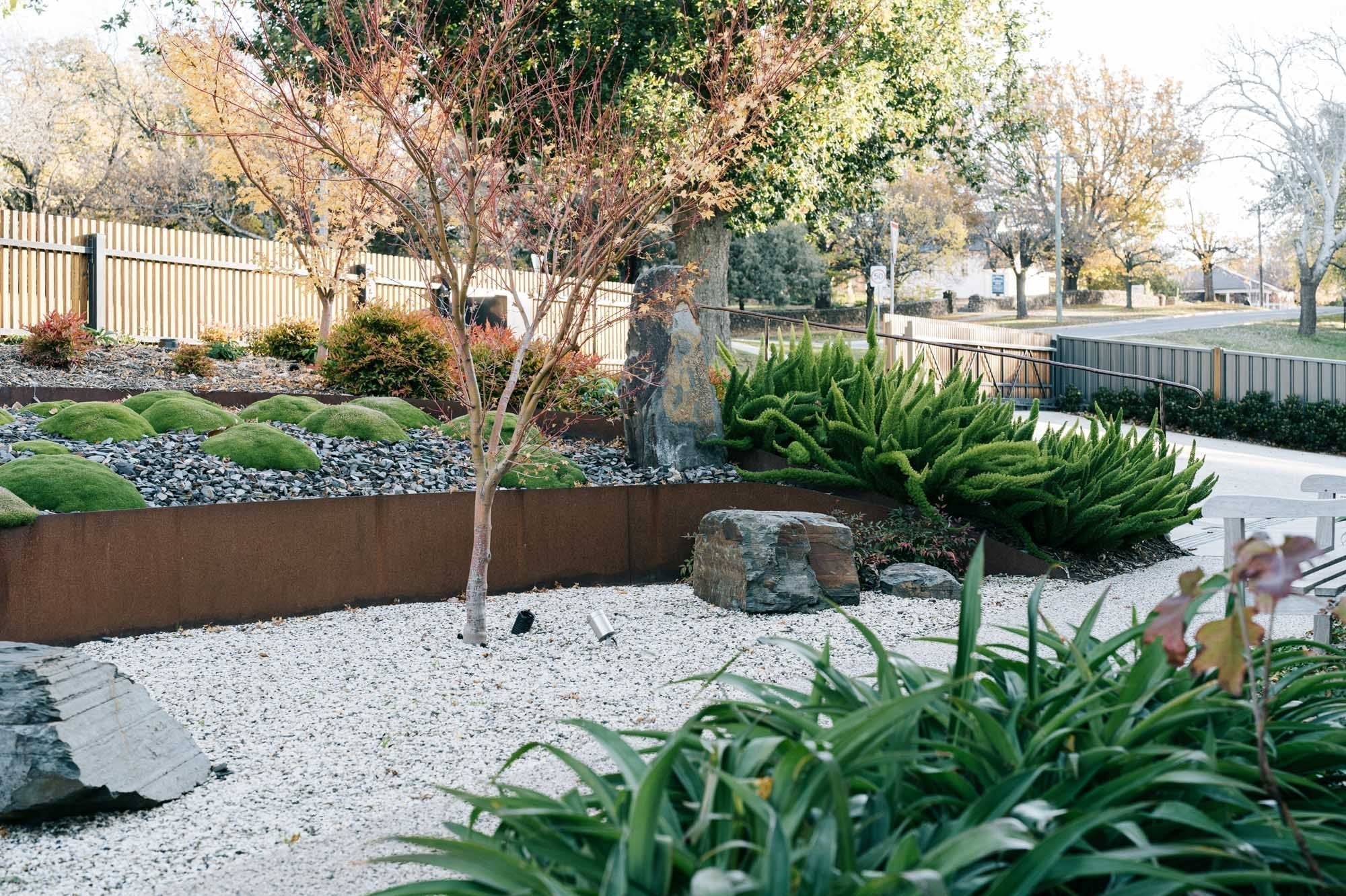 Choosing The Best Garden Edging for Your Garden